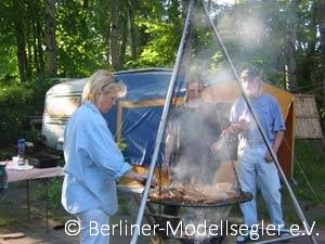 Grillen am Vereinshaus